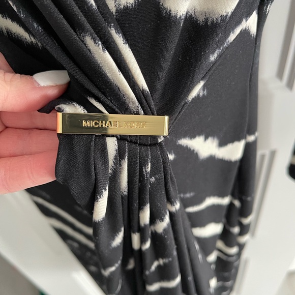 Michael Kors dress - Picture 2 of 3